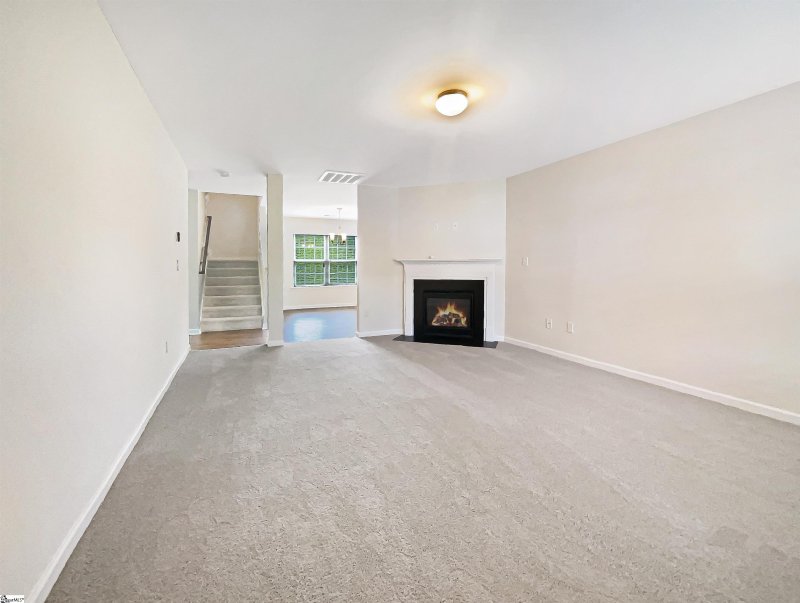 Property image 3 at 420 Perrysburg Lane, Moore, SC 29369
