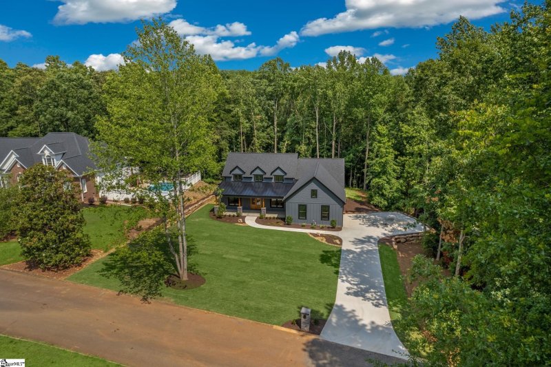 Property image 3 at 124 Bentwood Lane, Pickens, SC 29671