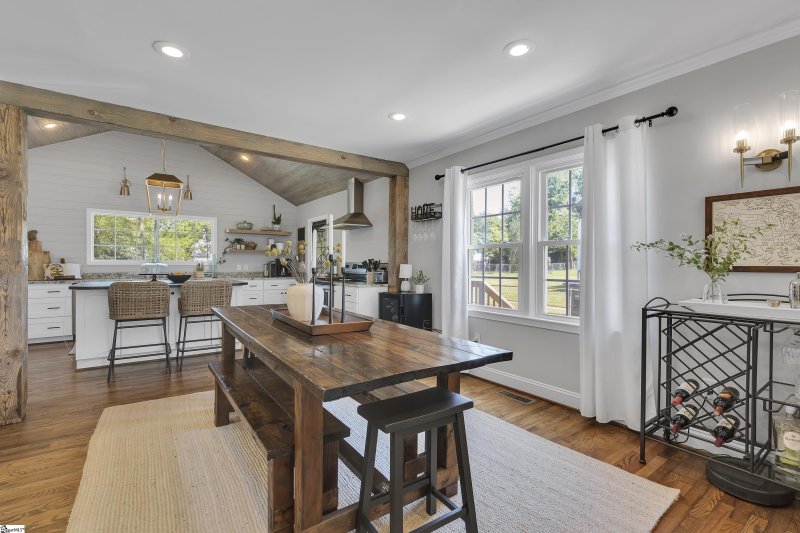 Property image 4 at 22 Farmington Road, Greenville, SC 29605