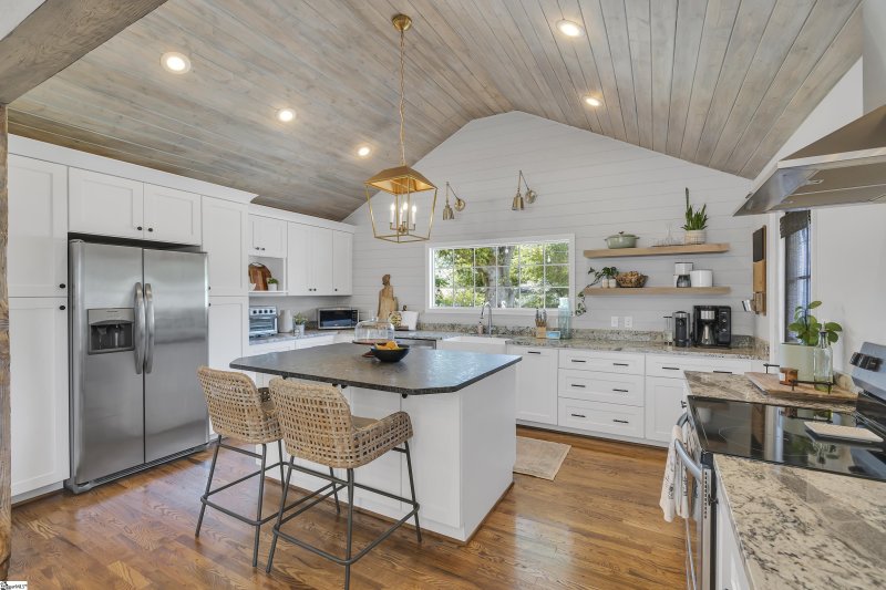 Property image 5 at 22 Farmington Road, Greenville, SC 29605