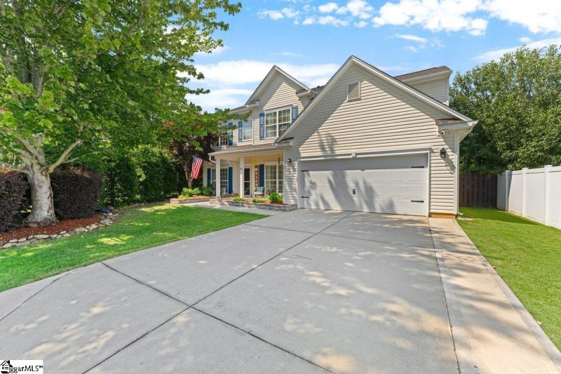 Property image 2 at 4 Lenten Rose Court, Simpsonville, SC 29680