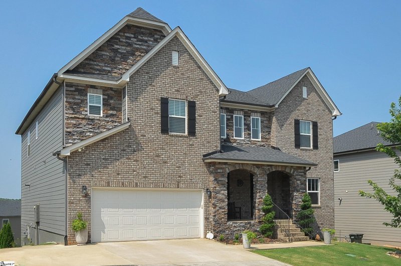 Property image 2 at 811 Cranwell Court, Greer, SC 29651