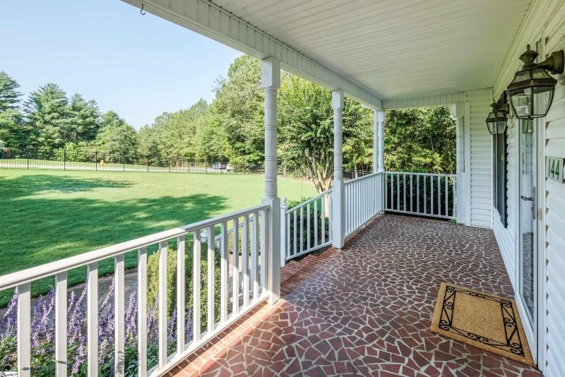 Property image 3 at 144 Golden Grove Circle, Piedmont, SC 29673
