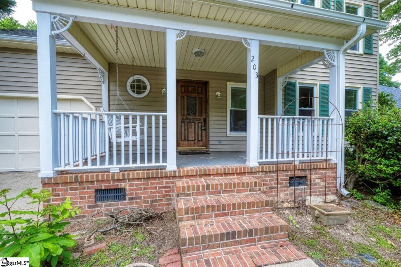 Property image 2 at 203 Angie Drive, Taylors, SC 29687