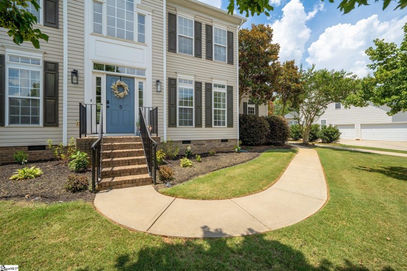 Property image 3 at 5 Neyland Drive, Fountain Inn, SC 29644