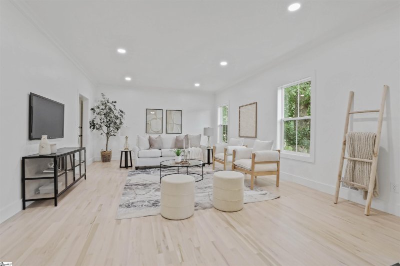 Property image 4 at 136 Brian Drive, Spartanburg, SC 29307-3106