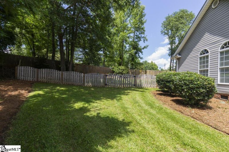 Property image 4 at 7 Longleaf Court, Greenville, SC 29609