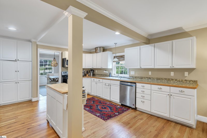 Property image 5 at 225 Carolina Avenue, Greenville, SC 29607