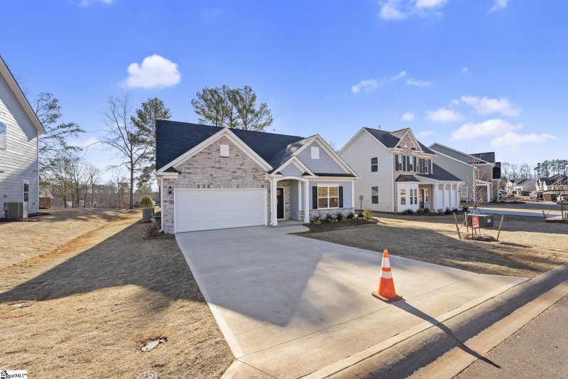 Property image 2 at 1527 Offshore Drive, Inman, SC 29349