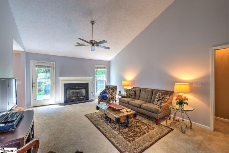 Property image 3 at 3 Boysenberry Drive, Taylors, SC 29687