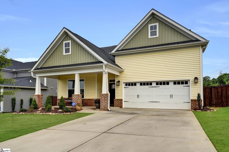 Property image 2 at 6 Glenview Park Place, Travelers Rest, SC 29690-1564