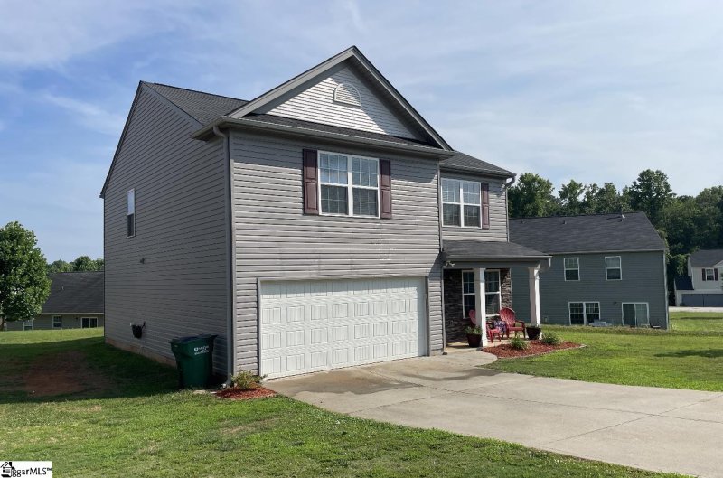 Property image 2 at 719 Dottie Drive, Boiling Springs, SC 29316