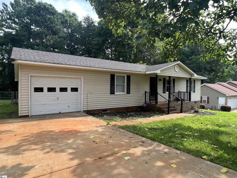 Property image 5 at 227 Ponder Road, Greer, SC 29651