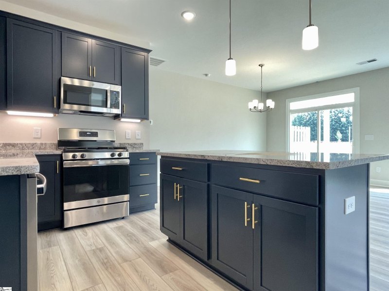 Property image 2 at 106 Callen Drive, Greenville, SC 29607