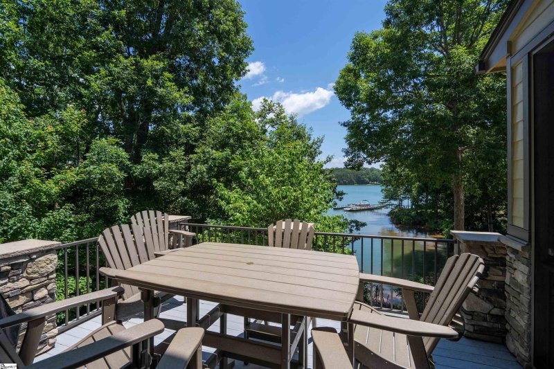 Property image 2 at 582 Sunset Point Drive, West Union, SC 29696