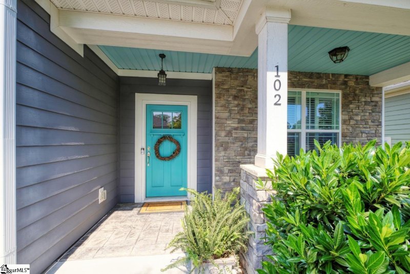 Property image 3 at 102 Benton Park Drive, Easley, SC 29642
