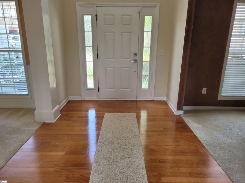 Property image 2 at 19 Rivanna Lane, Greenville, SC 29607