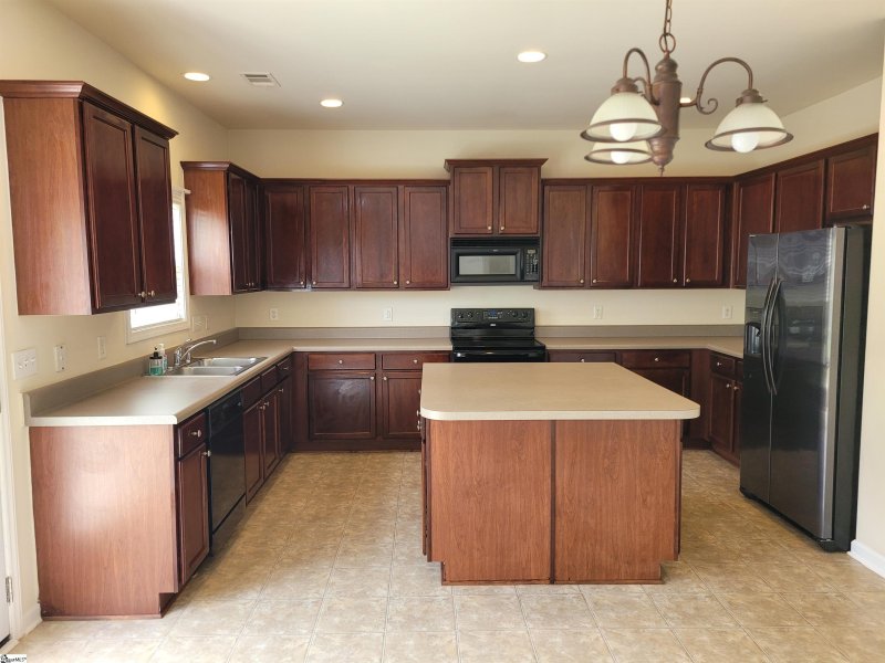 Property image 4 at 19 Rivanna Lane, Greenville, SC 29607