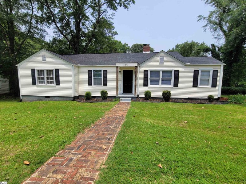 Property image 2 at 13 Mayo Drive, Greenville, SC 29605