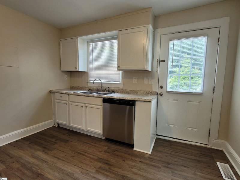 Property image 4 at 13 Mayo Drive, Greenville, SC 29605