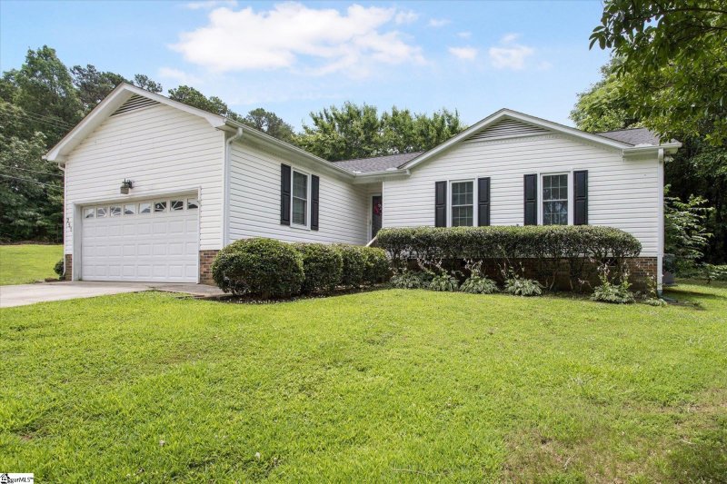 Property image 2 at 251 Celestial Drive, Greer, SC 29651