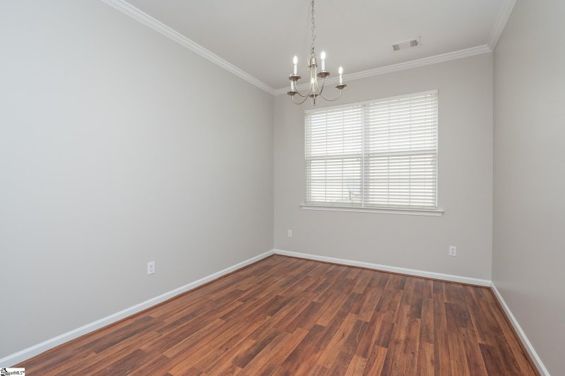 Property image 4 at 4 Roberts Hill Drive, Taylors, SC 29687