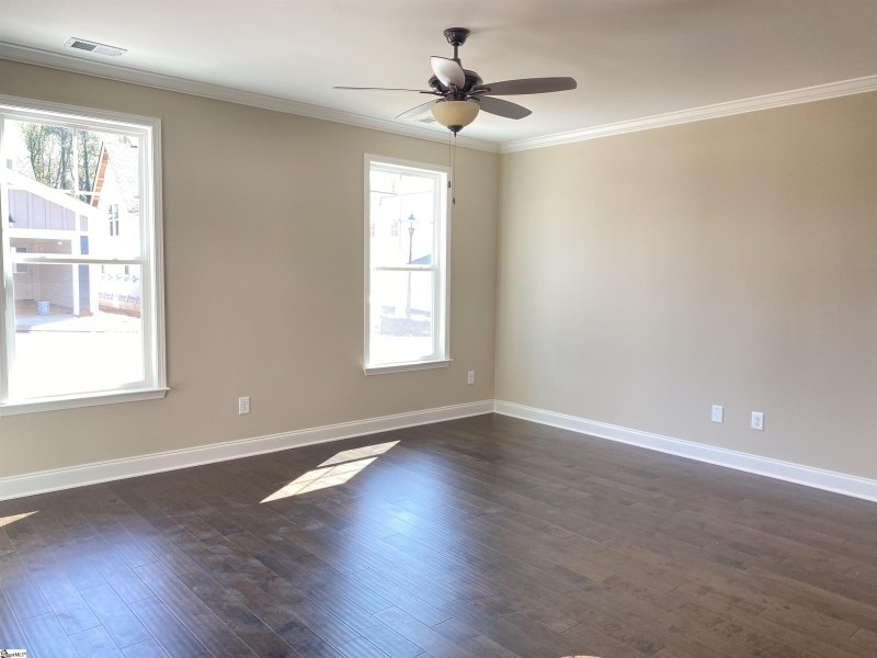 Property image 4 at 540 Twin Lake Road, Greenville, SC 29609