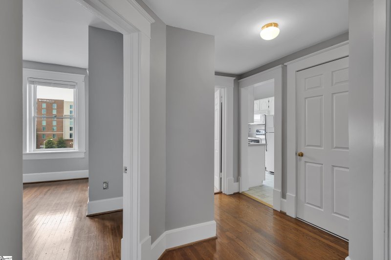 Property image 5 at 400 E Washington Street, Greenville, SC 29601