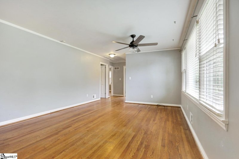 Property image 5 at 410 Willow Springs Drive, Greenville, SC 29607