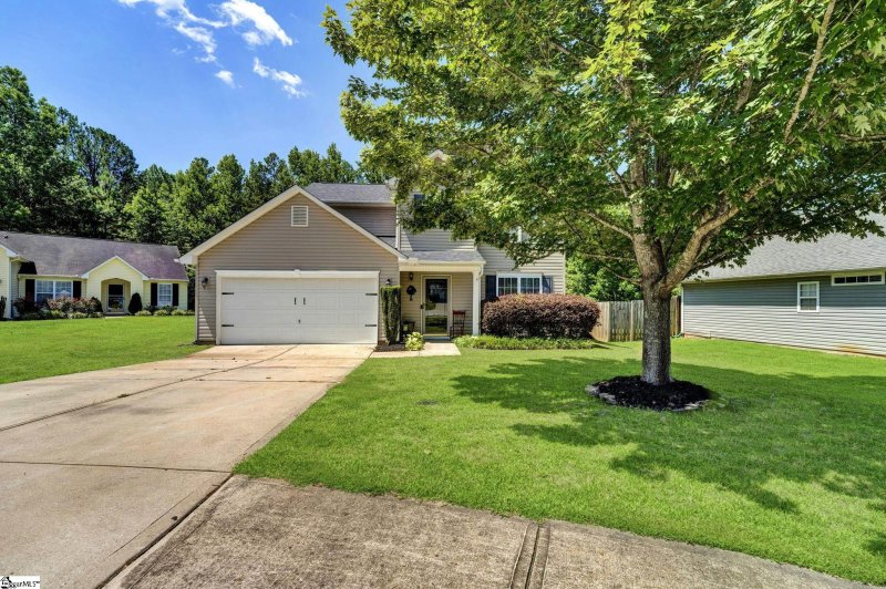 Property image 3 at 318 Garfield Lane, Simpsonville, SC 29681