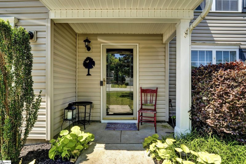 Property image 4 at 318 Garfield Lane, Simpsonville, SC 29681