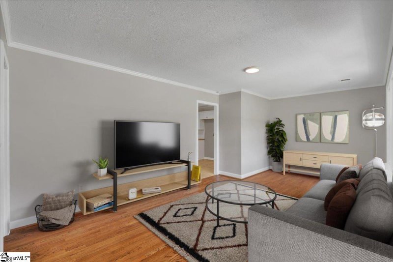 Property image 3 at 305 Lynchburg Drive, Greenville, SC 29617-1008