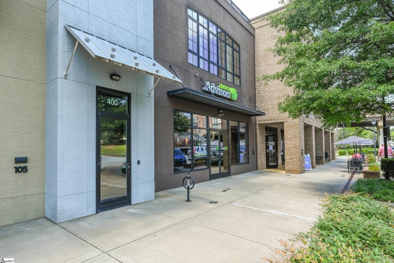 Property image 2 at 400 E Mcbee Avenue, Greenville, SC 29601