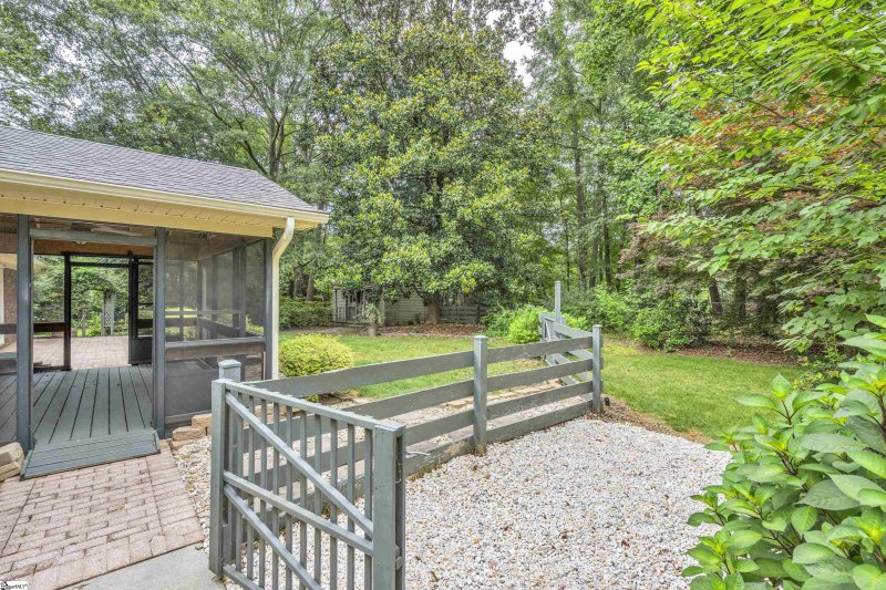 Property image 3 at 12 Doyle Drive, Greenville, SC 29615