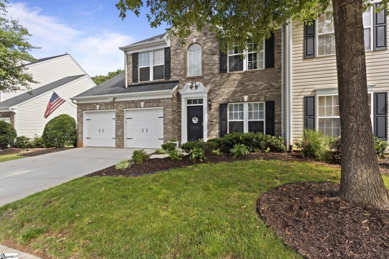 Property image 2 at 321 Majesty Court, Greenville, SC 29615