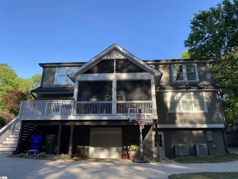 Property image 2 at 1005 N Main Street, Greenville, SC 29609