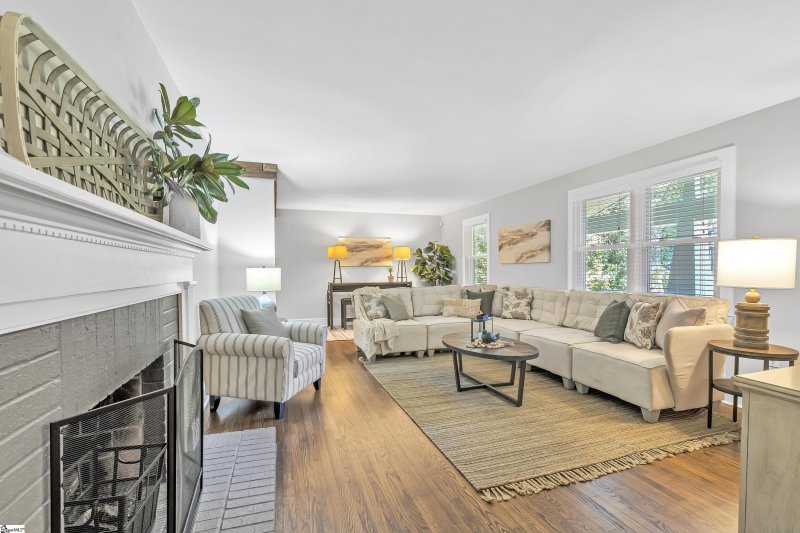 Property image 4 at 18 Tranquil Avenue, Greenville, SC 29615