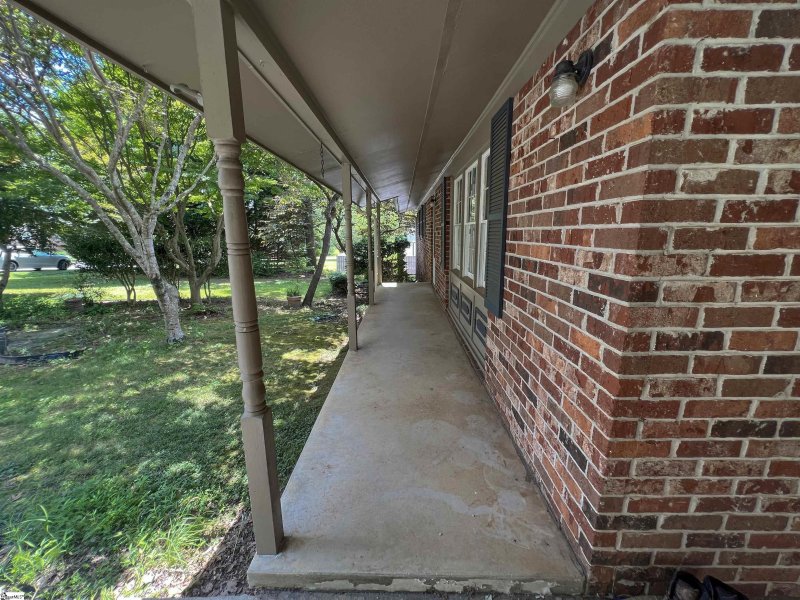 Property image 4 at 202 Kingsberry Drive, Easley, SC 29642