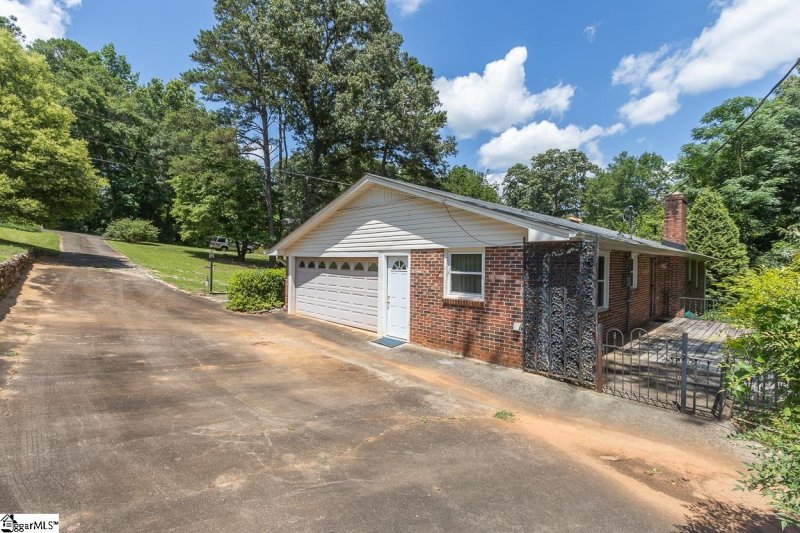 Property image 5 at 108 Nottingham Way, Anderson, SC 29621