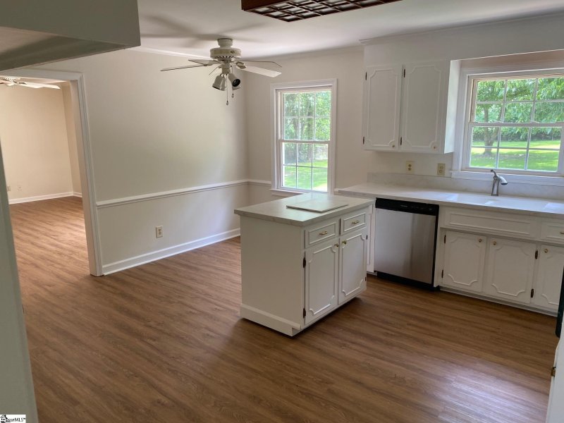 Property image 5 at 100 Cherokee Drive, Greenville, SC 29615