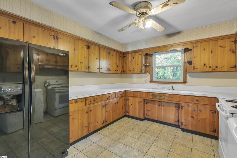 Property image 4 at 107 Kent Place, Spartanburg, SC 29307