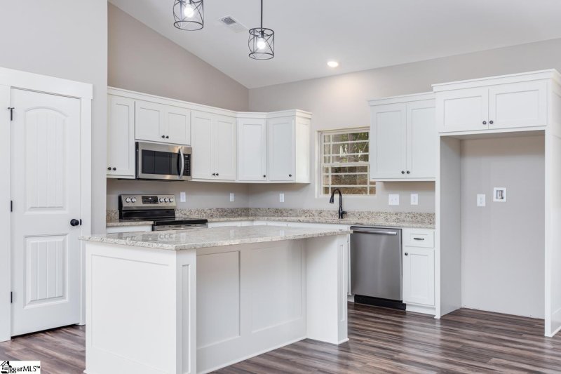 Property image 4 at 107 ANGLER Drive, Laurens, SC 29360