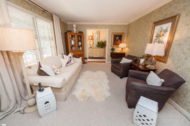 Property image 4 at 246 Heathwood Drive, Spartanburg, SC 29307