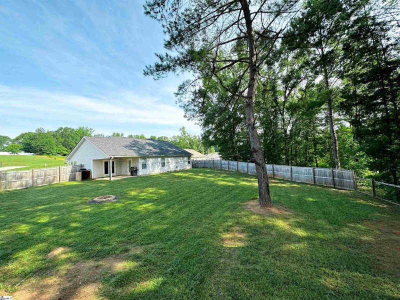 Property image 5 at 236 Redcoat Court, Simpsonville, SC 29680