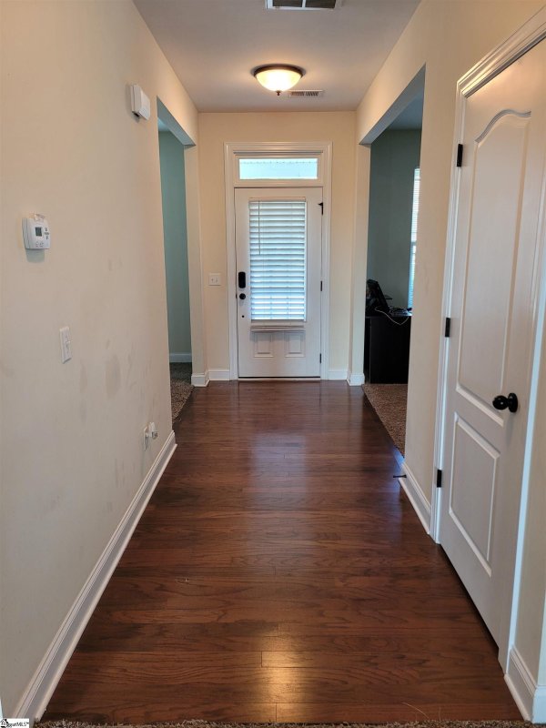 Property image 3 at 113 Windsor Creek Court, Simpsonville, SC 29681