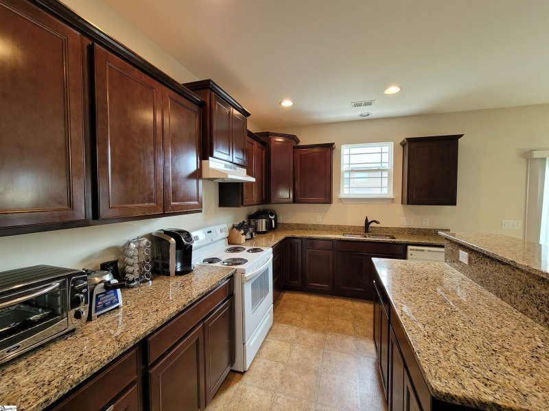 Property image 4 at 113 Windsor Creek Court, Simpsonville, SC 29681