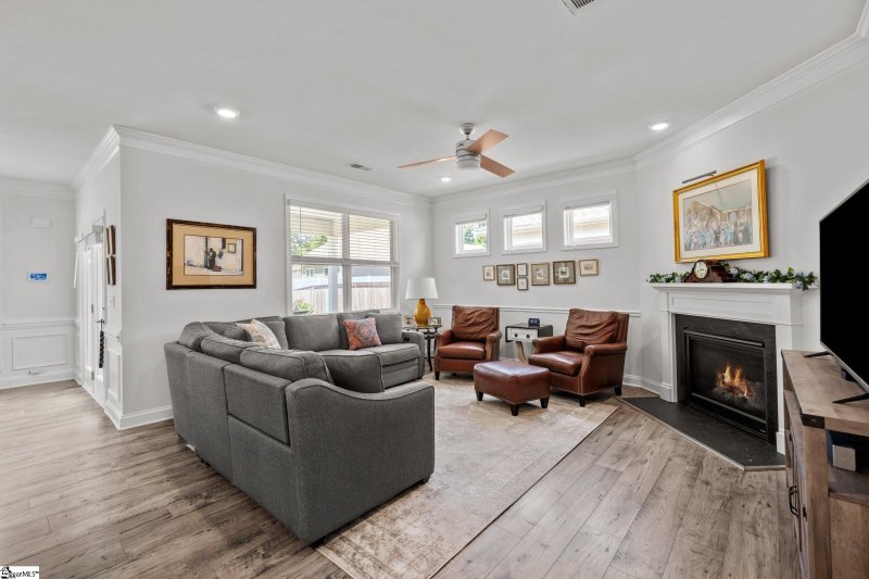 Property image 4 at 604 Raleighwood Lane, Simpsonville, SC 29681