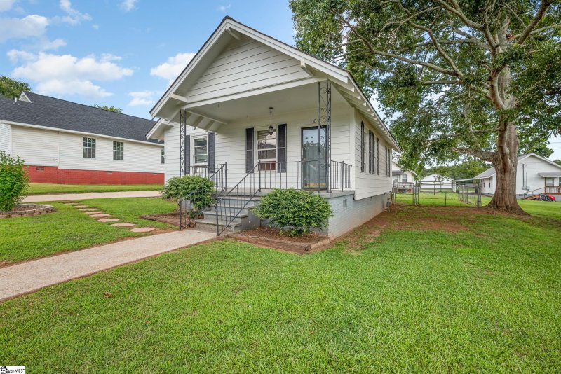Property image 3 at 10 Alexander Street, Liberty, SC 29657