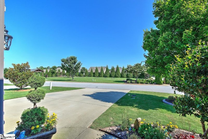 Property image 4 at 201 Henrydale Drive, Easley, SC 29642