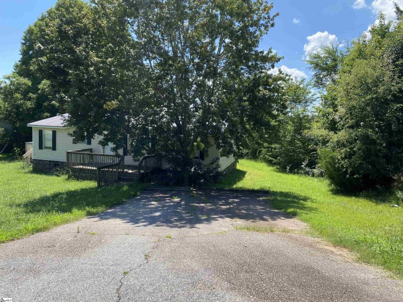 Property image 4 at 6 Stage Court, Greenville, SC 29611